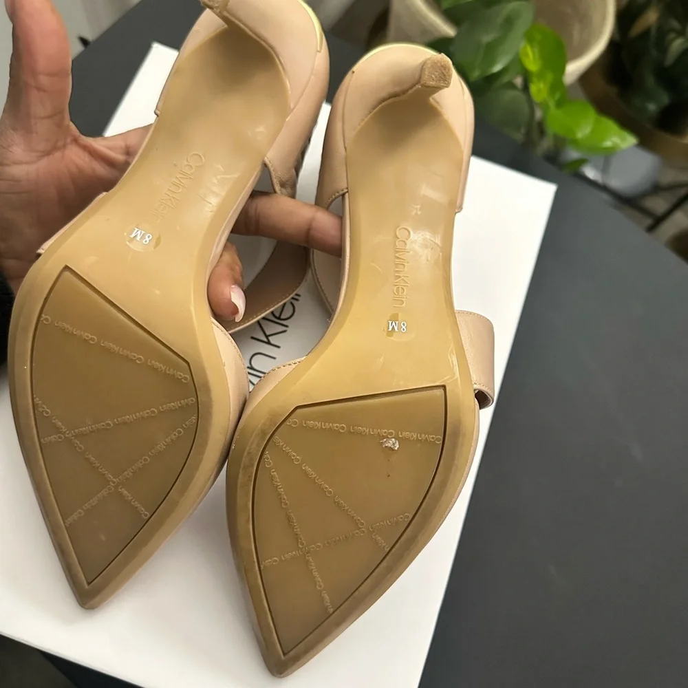 Calvin Klein Gella Nappa heels in Desert Sand Pumps